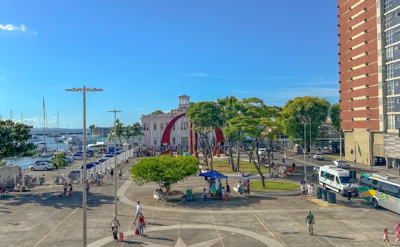 Elevador Lacerda ligando a Cidade Baixa à Cidade Alta em Salvador